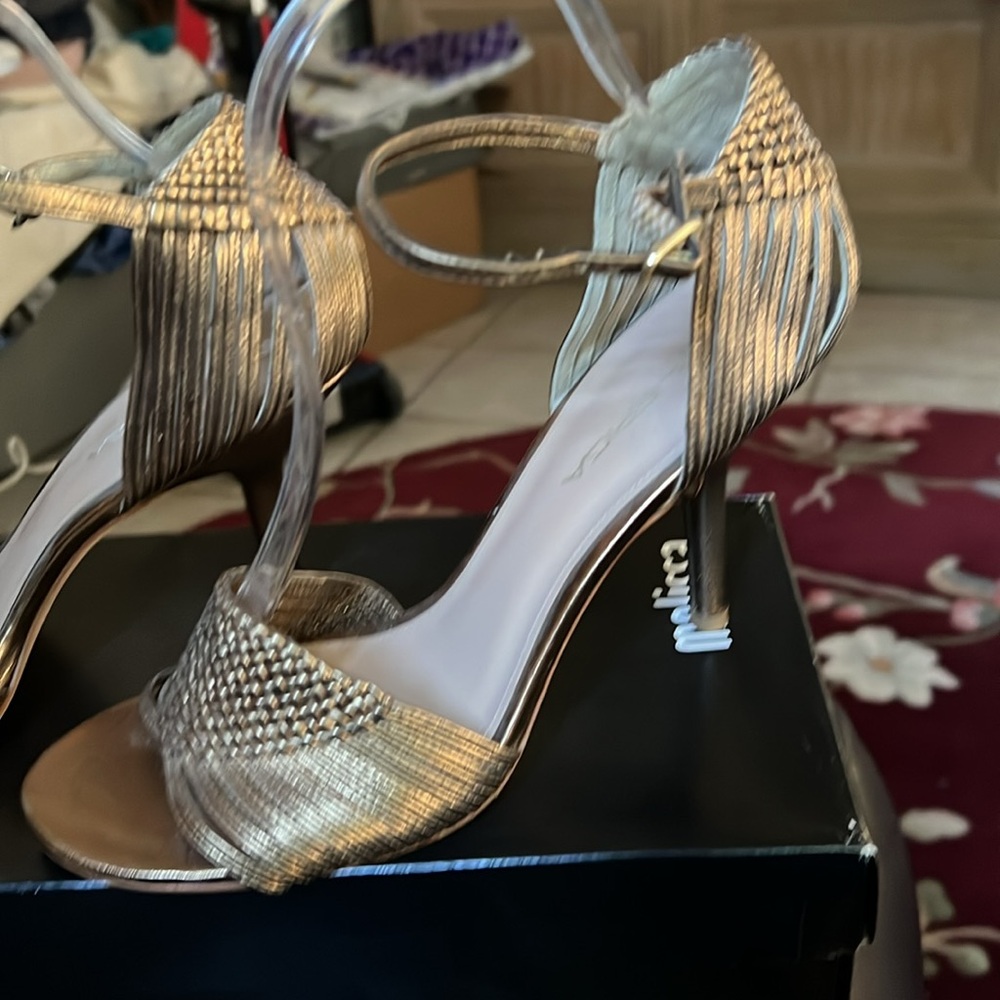 Via Spiga Gold Leather Basket Weave High Heeled Ankle Strap Sandal Sz8 1/2 NEW